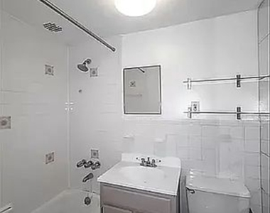 4C - Photo Thumbnail 5