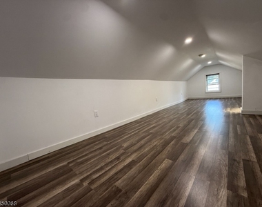 22 Talmage - Photo Thumbnail 2