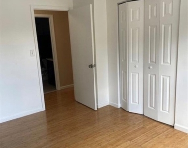 53 Taylor Dr - Photo Thumbnail 11