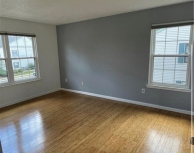 53 Taylor Dr - Photo Thumbnail 14