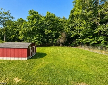 28 Carr St - Photo Thumbnail 19