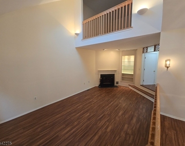 41 Arbor Cir - Photo Thumbnail 1