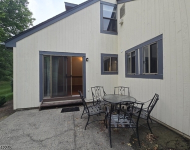 41 Arbor Cir - Photo Thumbnail 11