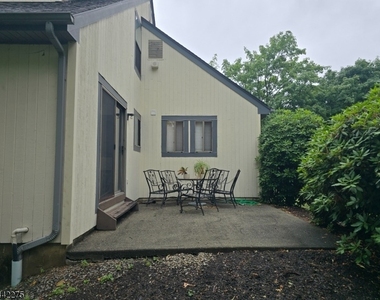 41 Arbor Cir - Photo Thumbnail 12