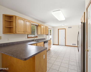 92 Birch Street - Photo Thumbnail 10