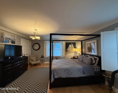 324 Shore Drive - Photo Thumbnail 4