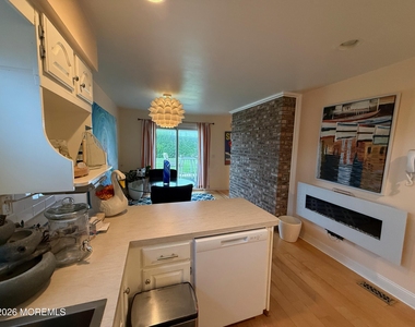 324 Shore Drive - Photo Thumbnail 1