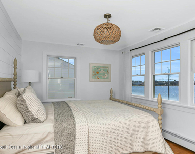 306 Ocean Road - Photo Thumbnail 21