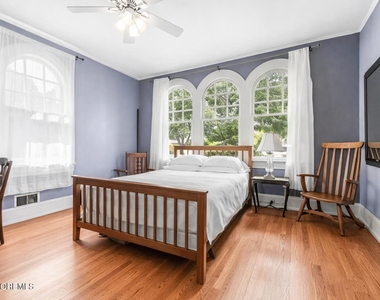400 Grassmere Avenue - Photo Thumbnail 12