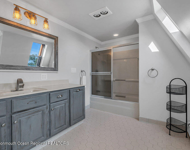 64 Curtis Avenue - Photo Thumbnail 35