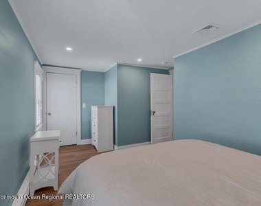 64 Curtis Avenue - Photo Thumbnail 37