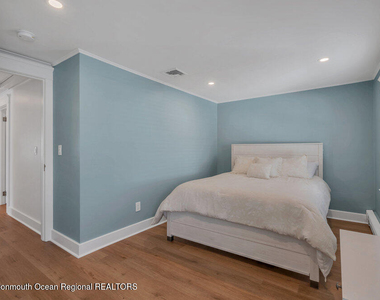64 Curtis Avenue - Photo Thumbnail 36