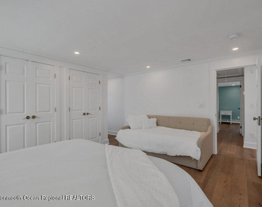 64 Curtis Avenue - Photo Thumbnail 41