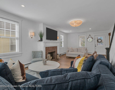 64 Curtis Avenue - Photo Thumbnail 14