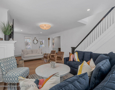 64 Curtis Avenue - Photo Thumbnail 13