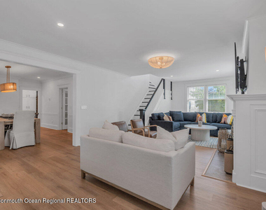 64 Curtis Avenue - Photo Thumbnail 12