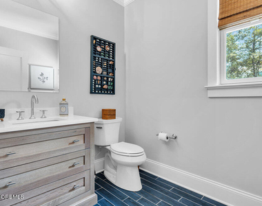 44 Cowart Avenue - Photo Thumbnail 17
