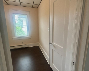 1023 Old Mill Road - Photo Thumbnail 8