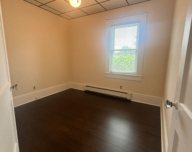 1023 Old Mill Road - Photo Thumbnail 7