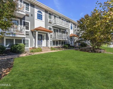 305 4th Avenue - Photo Thumbnail 4