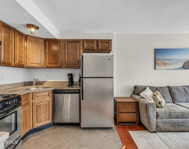 305 4th Avenue - Photo Thumbnail 13