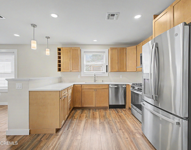 152 Center Avenue - Photo Thumbnail 1