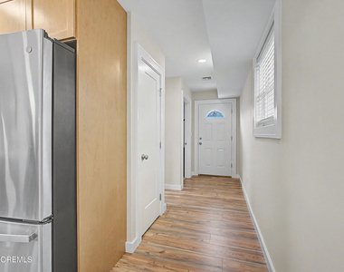 152 Center Avenue - Photo Thumbnail 2