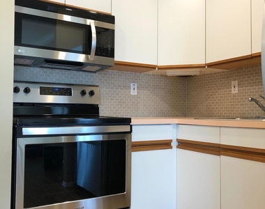 1501 Ocean Avenue - Photo Thumbnail 11