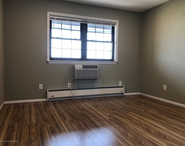 1501 Ocean Avenue - Photo Thumbnail 20