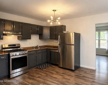 117 Seneca Lake Drive - Photo Thumbnail 3