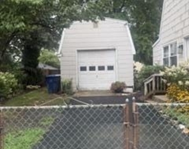117 Seneca Lake Drive - Photo Thumbnail 11
