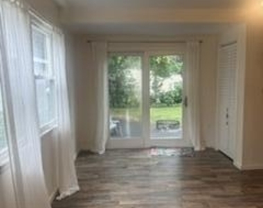 117 Seneca Lake Drive - Photo Thumbnail 1