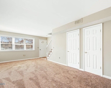 53 Briar Mills Drive - Photo Thumbnail 3