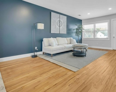 1145 Roe Avenue - Photo Thumbnail 2