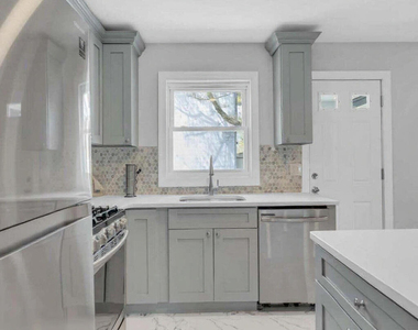 1145 Roe Avenue - Photo Thumbnail 1