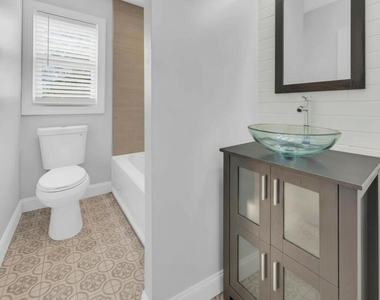 1145 Roe Avenue - Photo Thumbnail 4