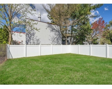 1145 Roe Avenue - Photo Thumbnail 9
