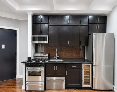 West 103rd Street - Photo Thumbnail 1