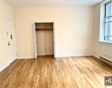 West 73 Street - Photo Thumbnail 7