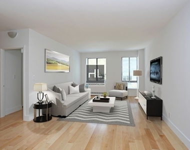 West 53rd Street - Photo Thumbnail 2