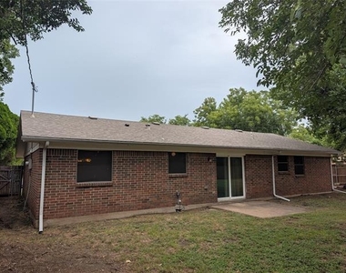 633 Christie Court - Photo Thumbnail 21