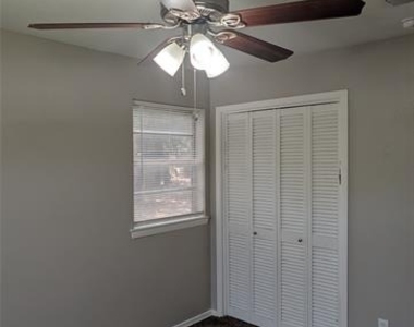 633 Christie Court - Photo Thumbnail 16