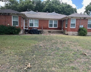 9532 Dixie Lane - Photo Thumbnail 11