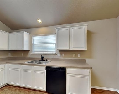 5561 Spring Ridge Drive - Photo Thumbnail 4