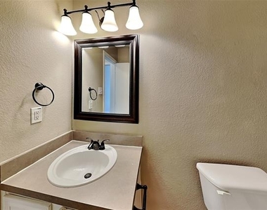 5561 Spring Ridge Drive - Photo Thumbnail 17
