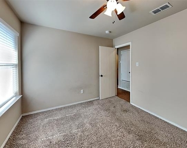5561 Spring Ridge Drive - Photo Thumbnail 16