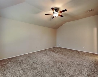 5561 Spring Ridge Drive - Photo Thumbnail 7