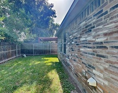 5561 Spring Ridge Drive - Photo Thumbnail 19