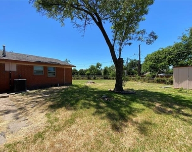 2813 Arcady Drive - Photo Thumbnail 19