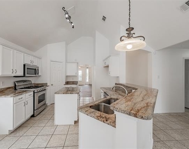 4728 Grant Park Avenue - Photo Thumbnail 9